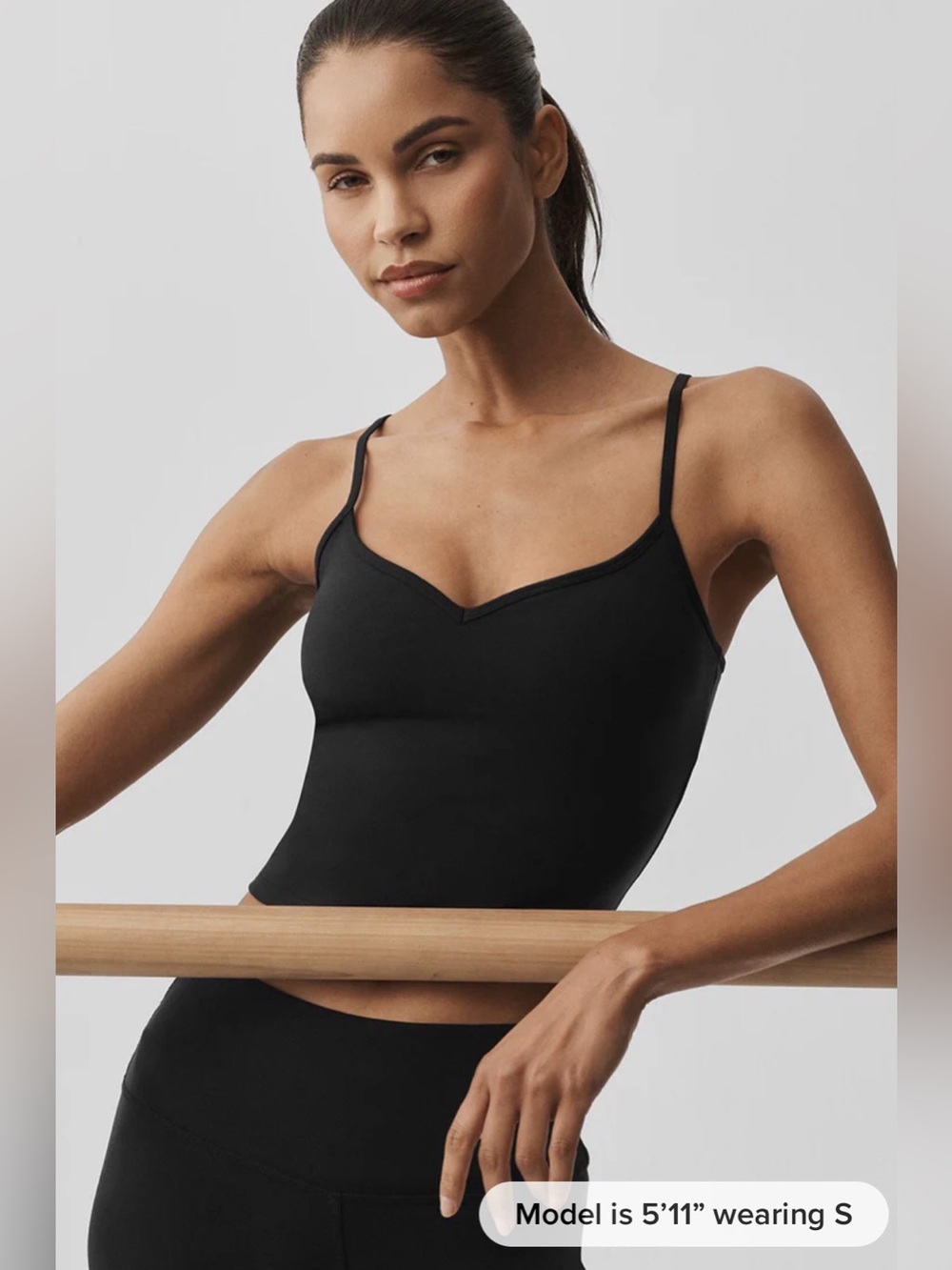 NWT Alo Yoga Airbrush Refined Bra Tank in Black Size Small - Picture 2 of 6